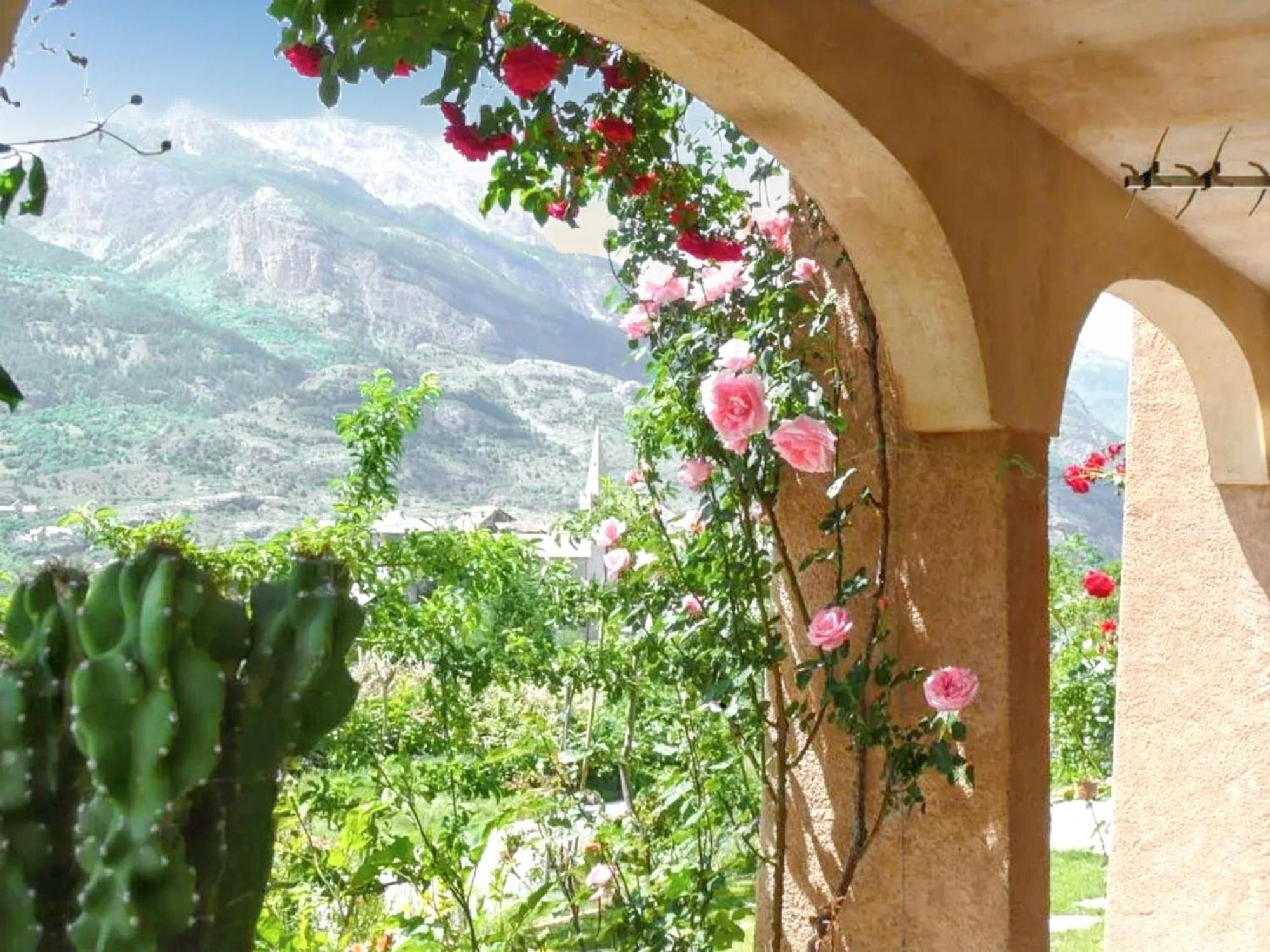 Appartement Paisible A Saint-Crepin Avec Vue Sur La Montagne Екстер'єр фото